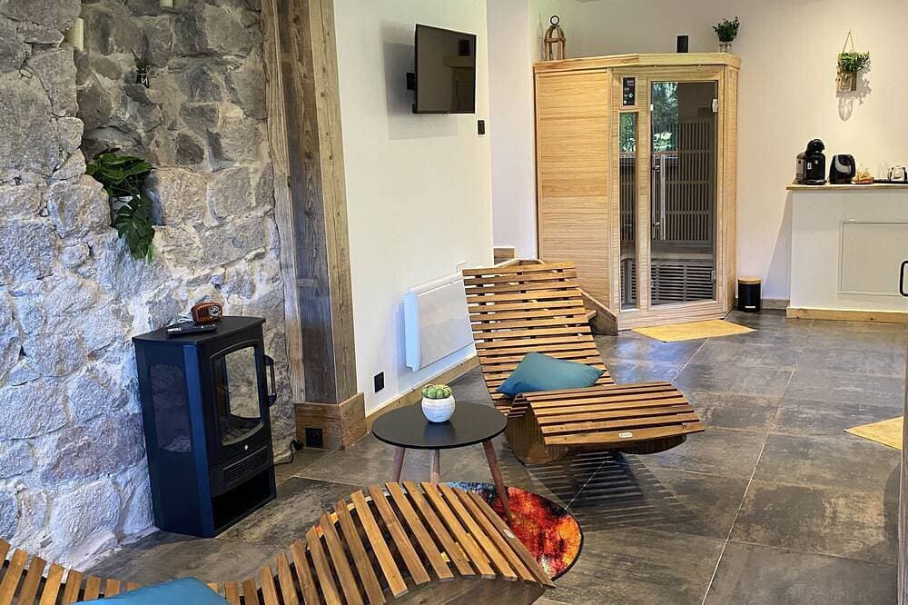 Foto 13 von 30: Chalet Perce Neige Eden Spa 5*, (Wellnessbereich und Kino für 2)