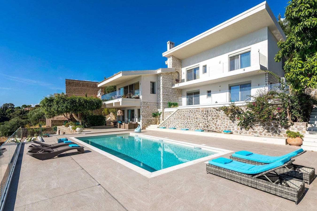 Foto 2 von 60: Villa für 10 Personen mit Pool