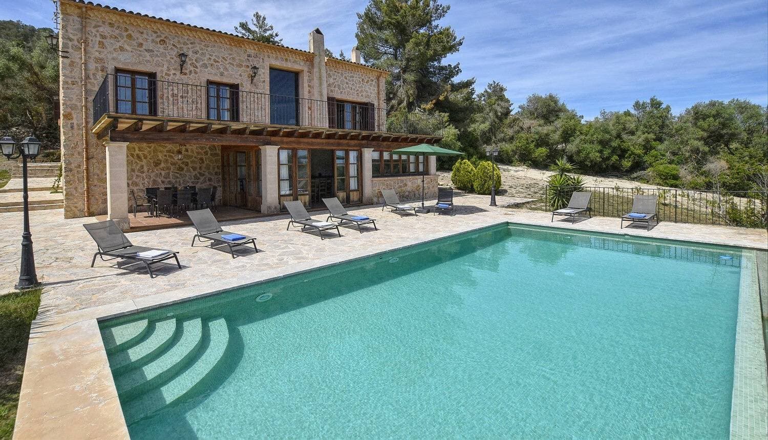 Foto 6 von 31: Ferienhaus 'Horlandis' mit Bergblick, privatem Pool und WLAN