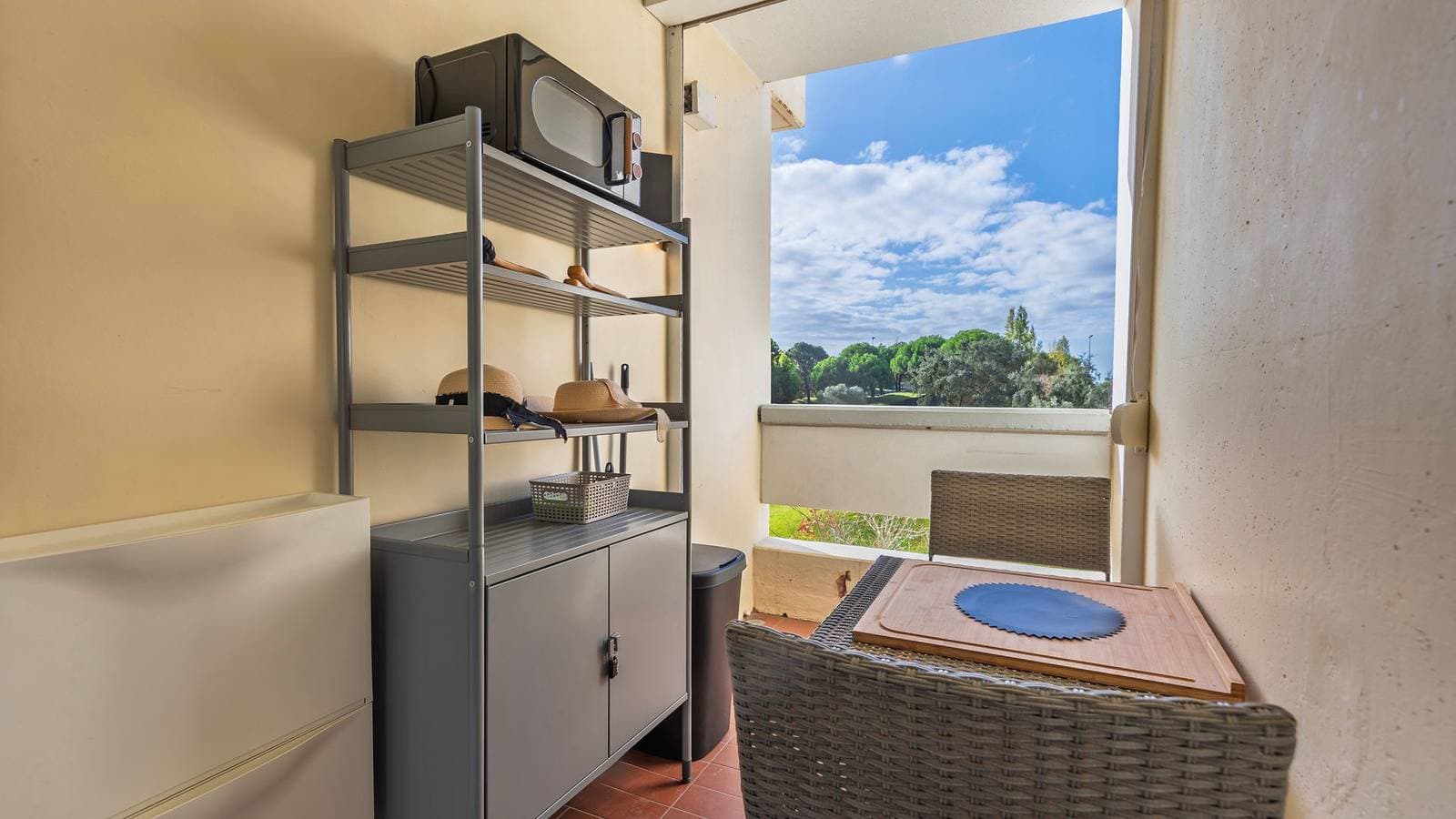 Foto 8 von 47: Ferienwohnung für 5 Personen mit Balkon