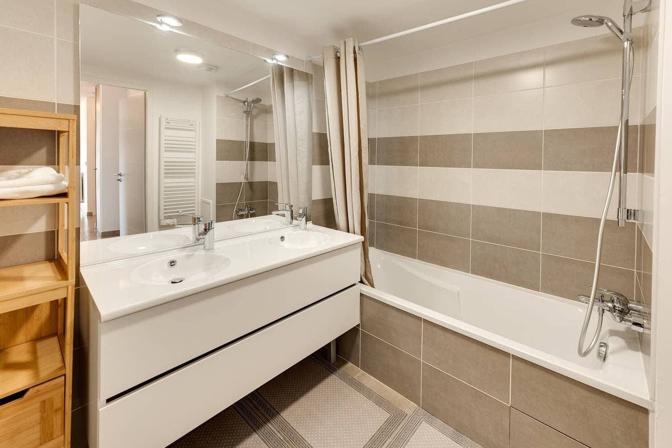 Foto 12 von 20: Ferienwohnung für 5 Personen mit Terrasse