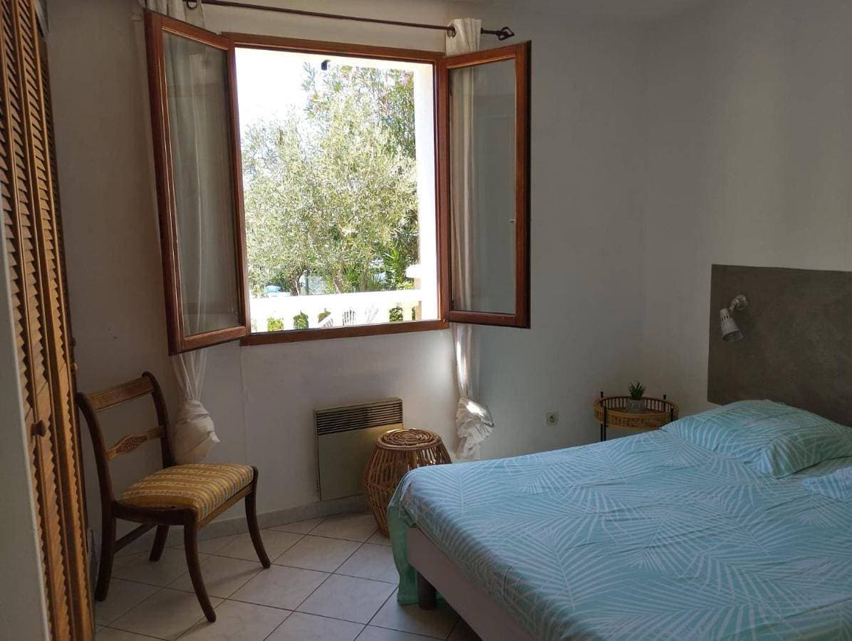 Foto 5 von 11: Three-Bedroom House