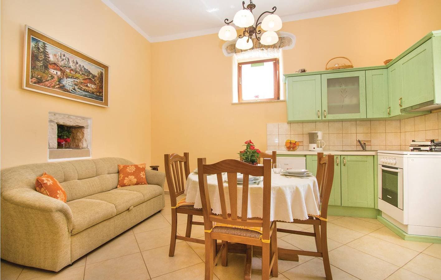 Foto 4 von 27: Charmante Ferienwohnung mit Terrasse, Parkplatz und 2,5 km Entfernung zum Stadtzentrum von Butkovići