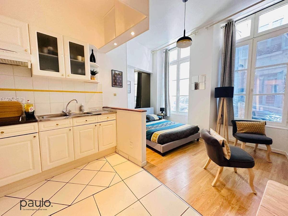 Studio chaleureux 1