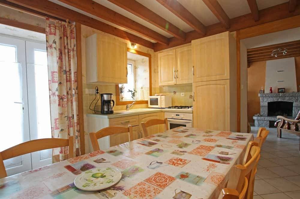 Foto 12 von 15: Charmantes Haus in La Hague mit Kamin und privatem Hof