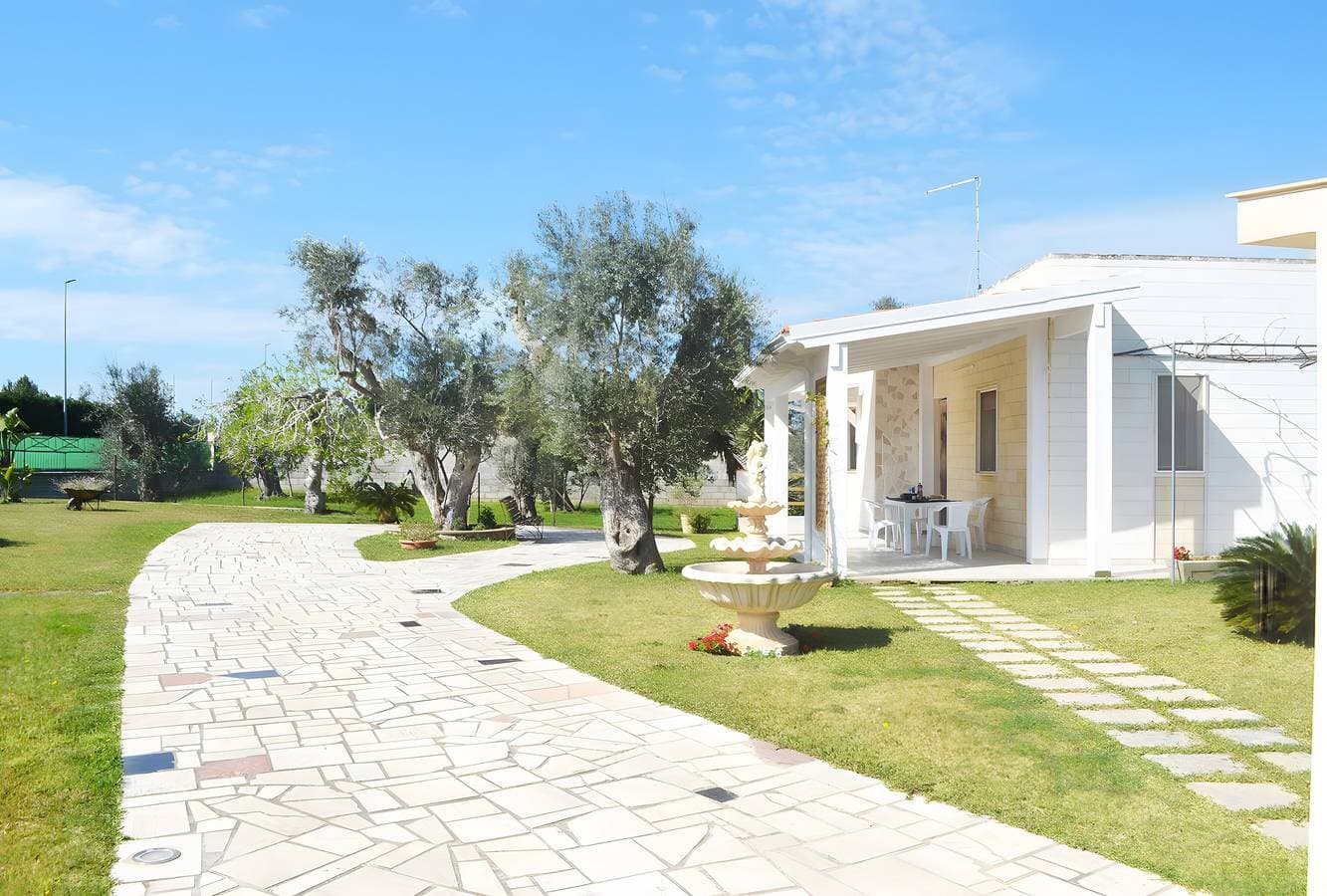 Ll15 Villa Punta Rosa a S Foca 1