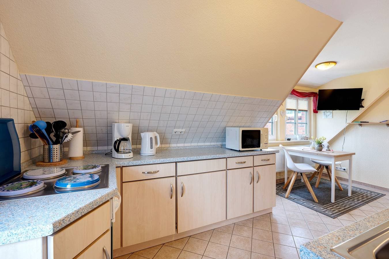 Foto 11 von 25: Ferienwohnung 'Ebbe Und Flut' mit Gemeinschaftsgarten und Balkon