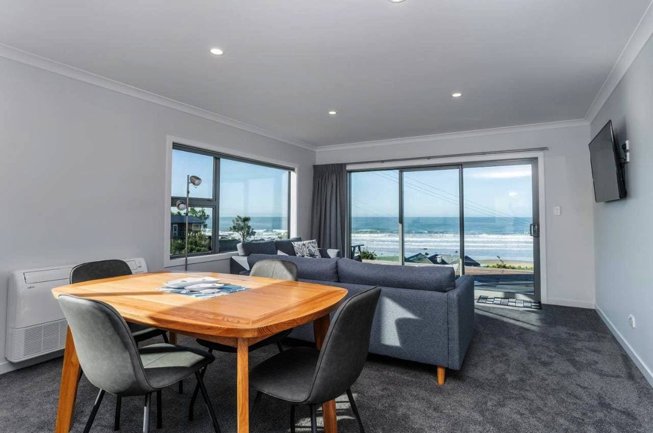 Kaka Point Views Apartment 1 1
