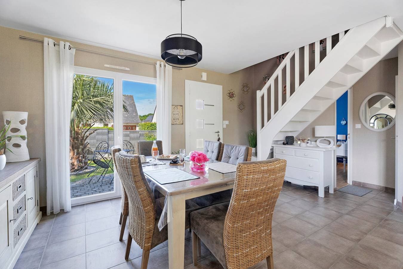 Foto 13 von 20: Gästezimmer „Saint-Samson-sur-Rance“ mit privater Terrasse, Garten und WLAN