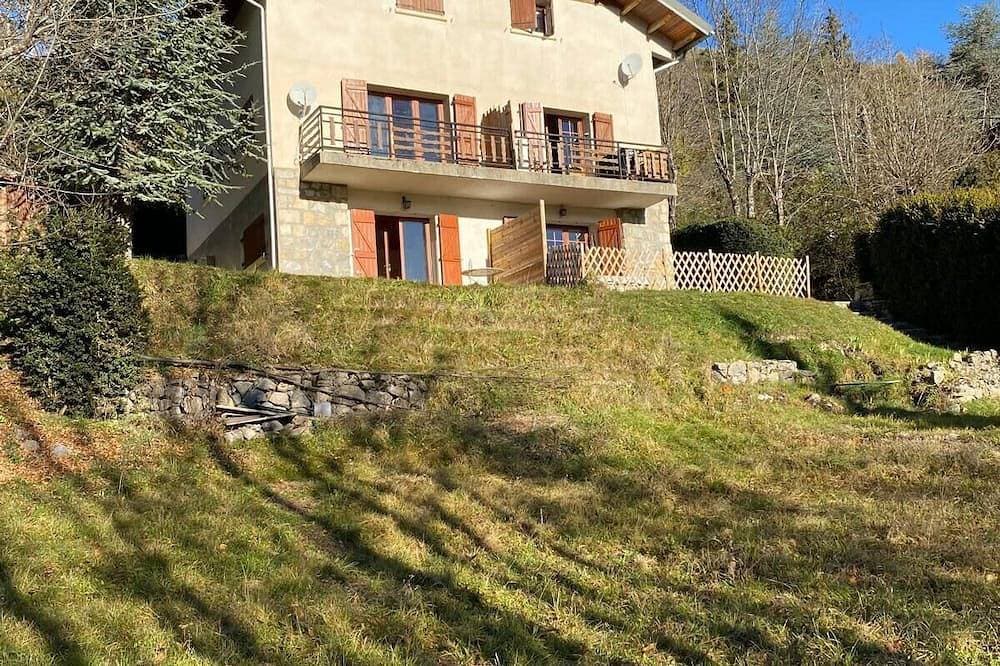 Foto 12 von 25: T2 cosy avec cheminée et terrasse - 5 min Valberg