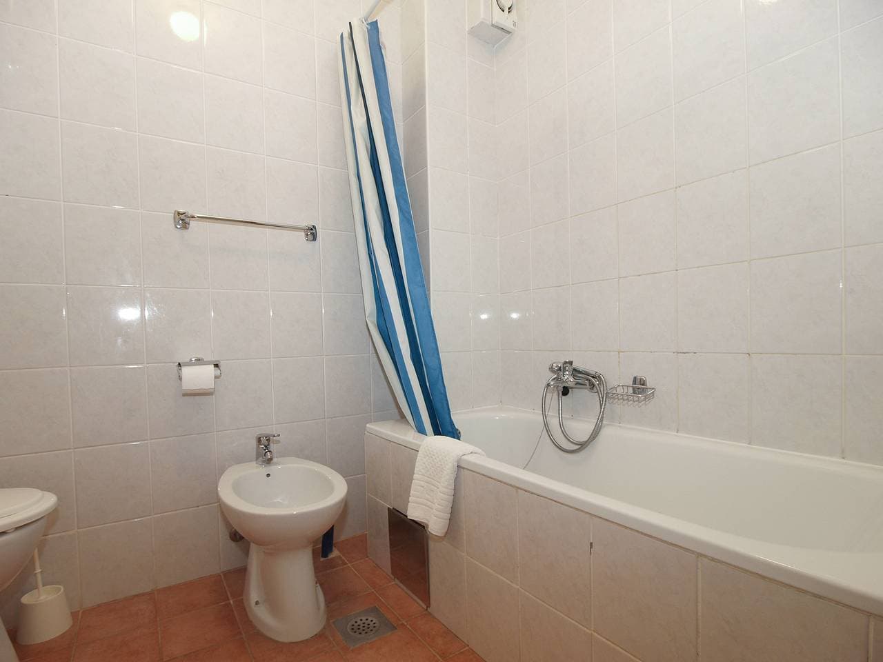 Foto 13 von 22: Ferienwohnung für 4 Personen mit Terrasse