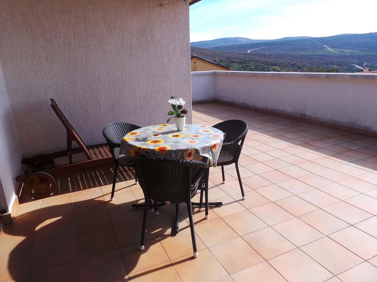 Foto 10 von 20: Studio mit Terrasse und Meerblick