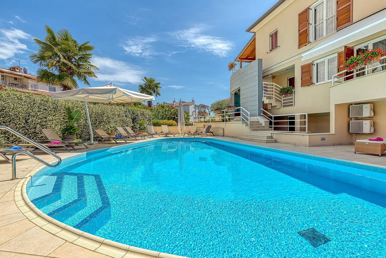 Ferienwohnung Irena A4 mit Pool - Mali Maj 1