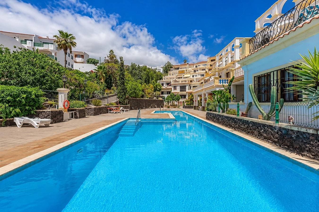 Foto 2 von 26: Cozy Home in Costa Adeje - Pool & Private Terrace