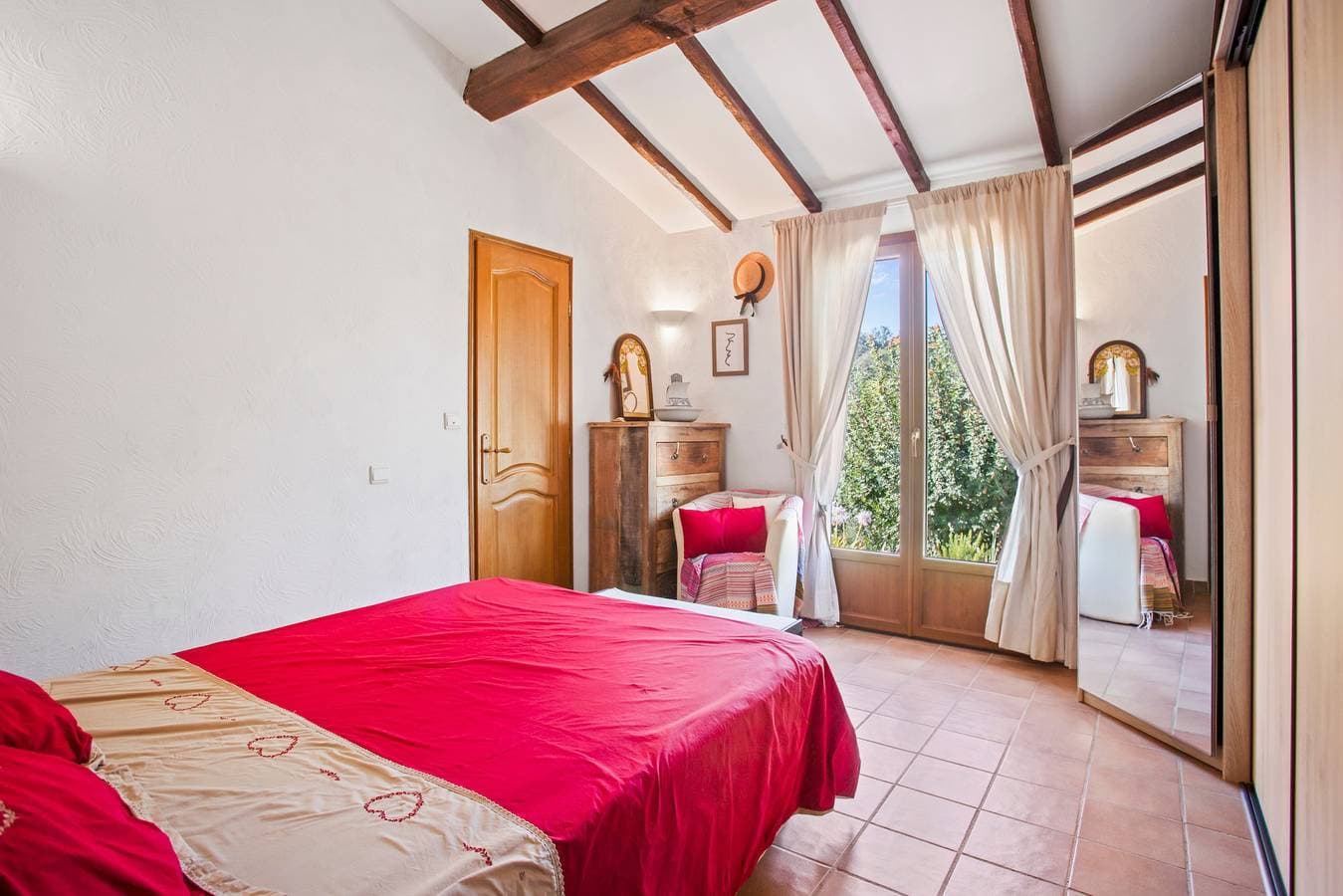 Foto 9 von 35: Villa Mina, 3 Sz, 6 Pers., 2 Bäder, privater Pool, WLAN & Klimaanlage