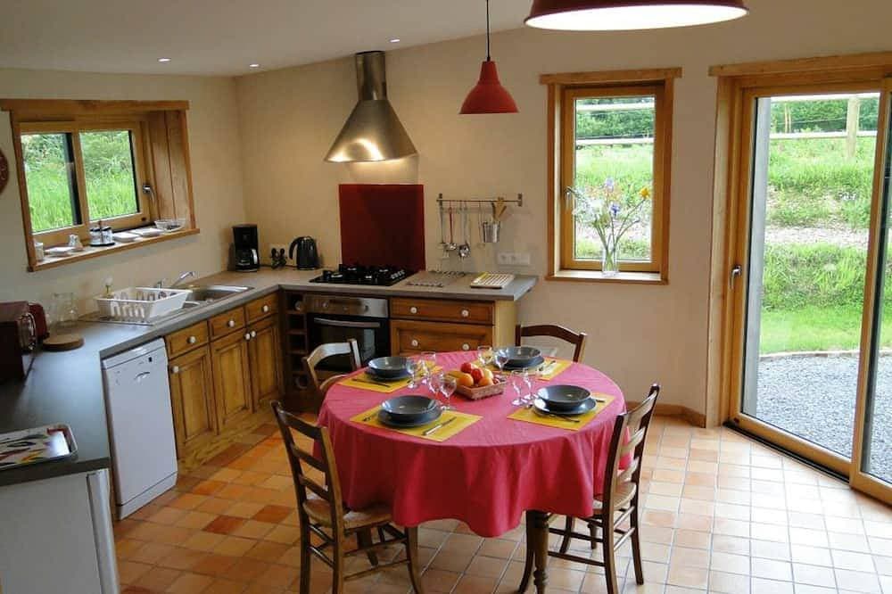 Foto 11 von 16: Ökologisches Haus in der Normandie mit Kamin