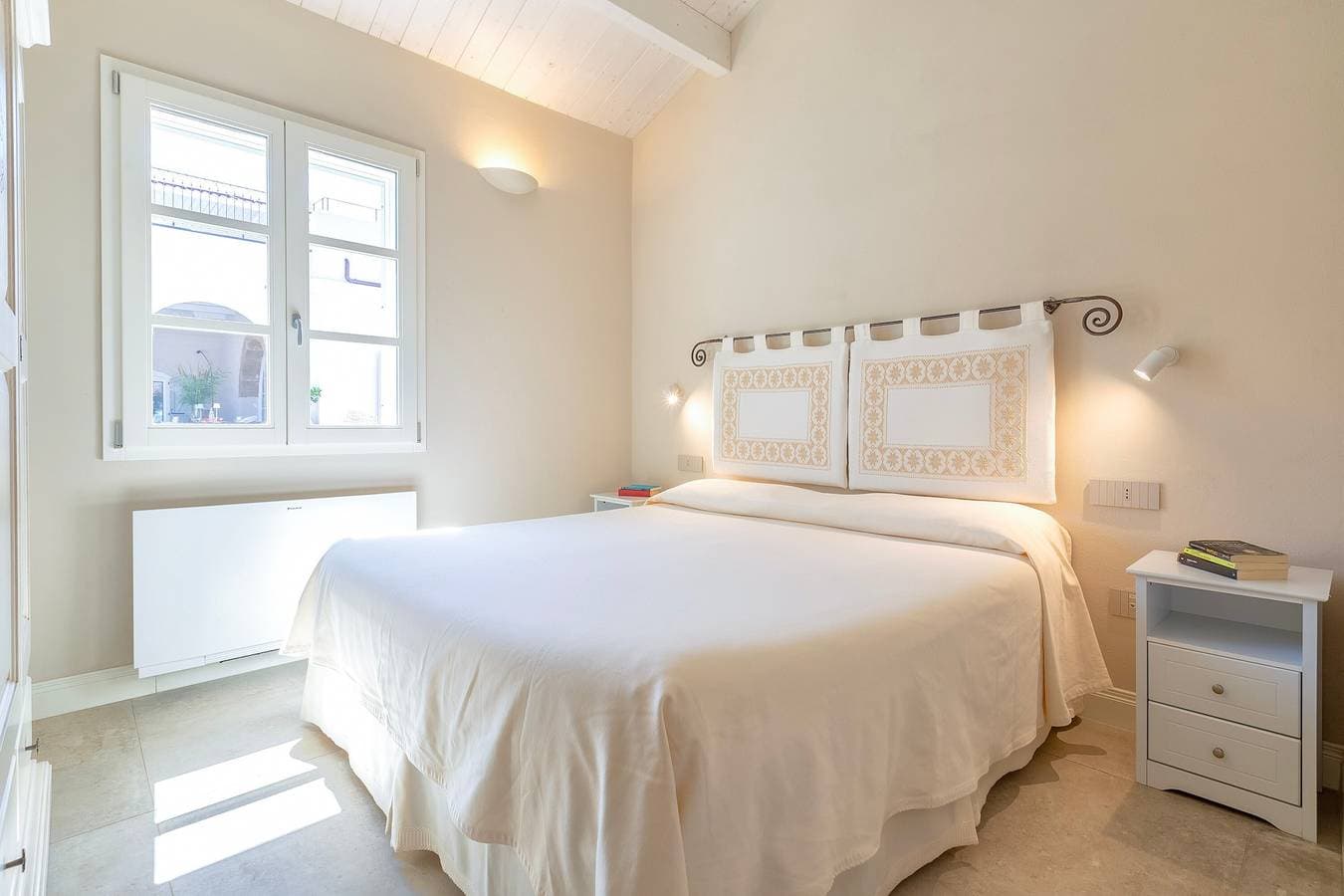 Foto 8 von 33: Villa „Dimora Sella – Ginevra“ mit Gemeinschaftspool, WLAN und Klimaanlage