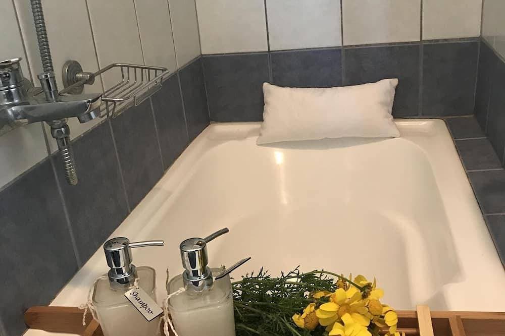 Foto 7 von 30: Villa Kristina, Luxusvilla, Meerblick, privater Pool, Wohnküche im Freien