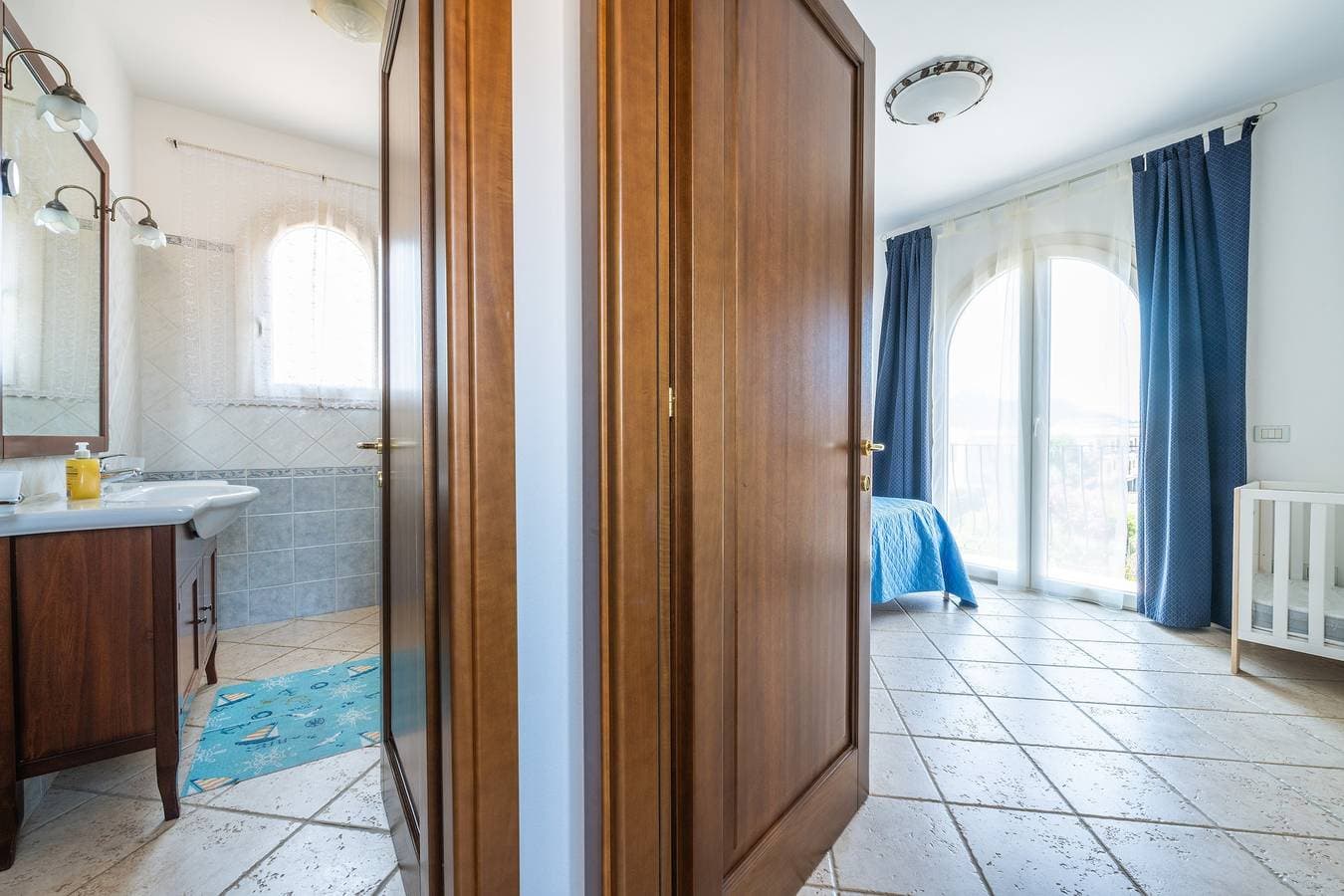 Foto 11 von 32: Villa 'In Un Piccolo Paradiso' mit Gemeinschaftspool, WLAN und Klimaanlage