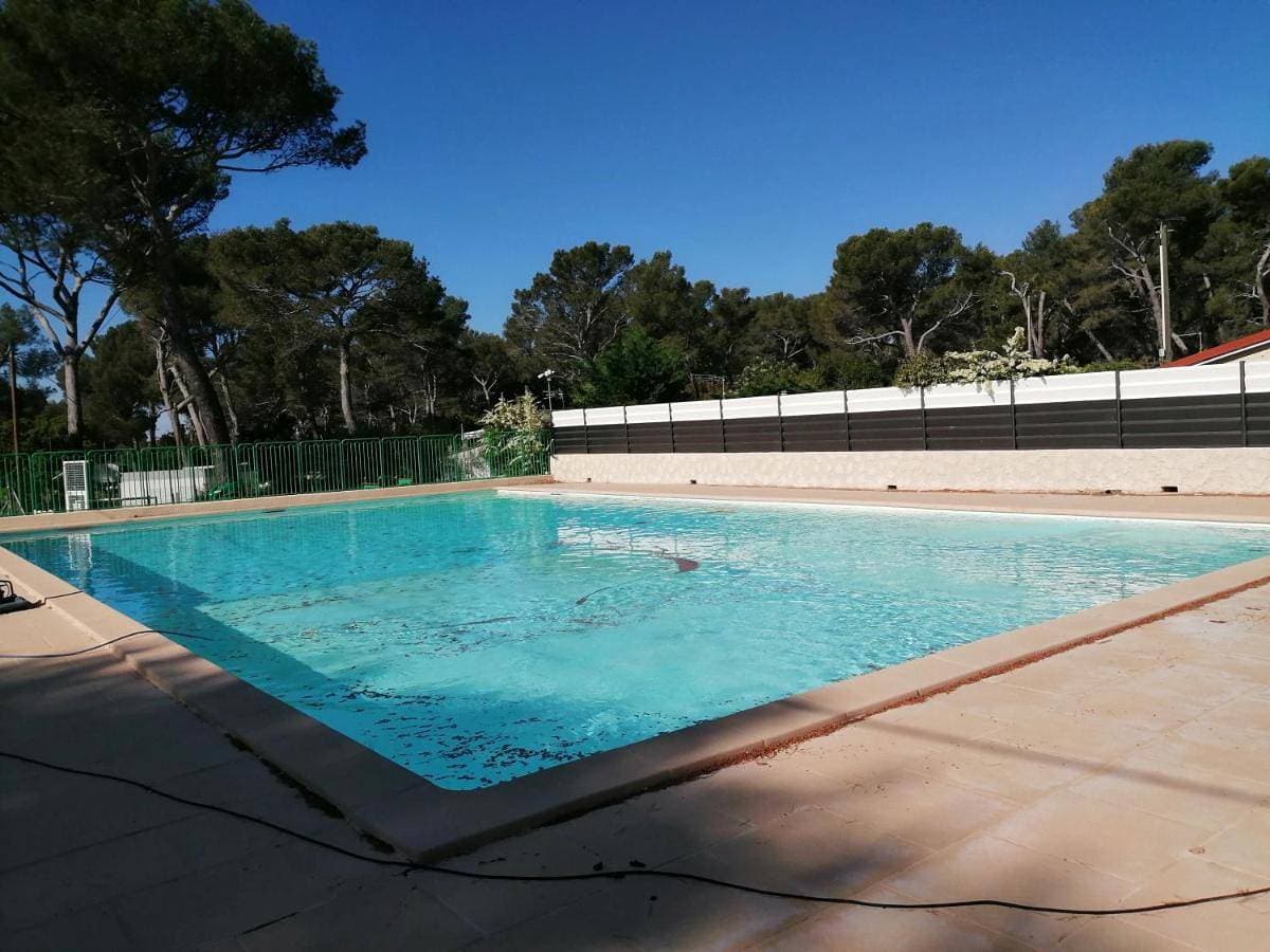 SOUS LE SOLEIL DE PROVENCE 1