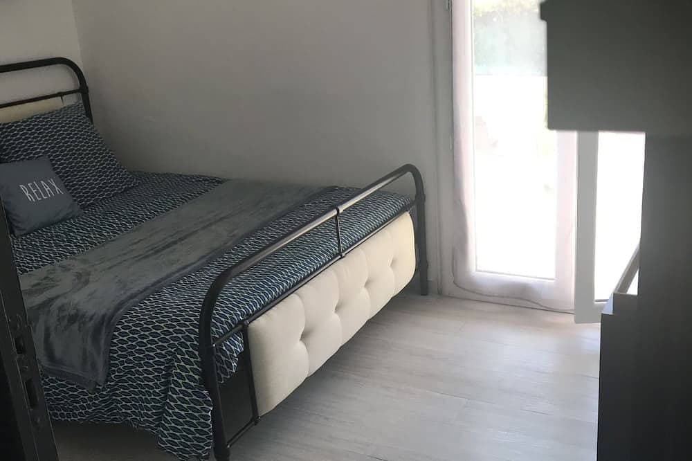 Foto 5 von 30: Apartment-Klassisch-Ensuite mit Bad-Gartenblick