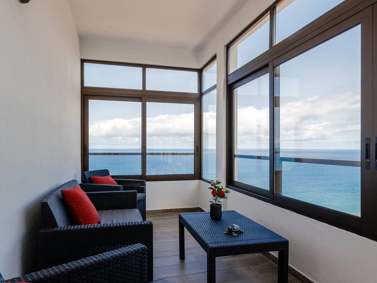 Foto 9 von 32: Ferienwohnung für 4 Personen mit Meerblick