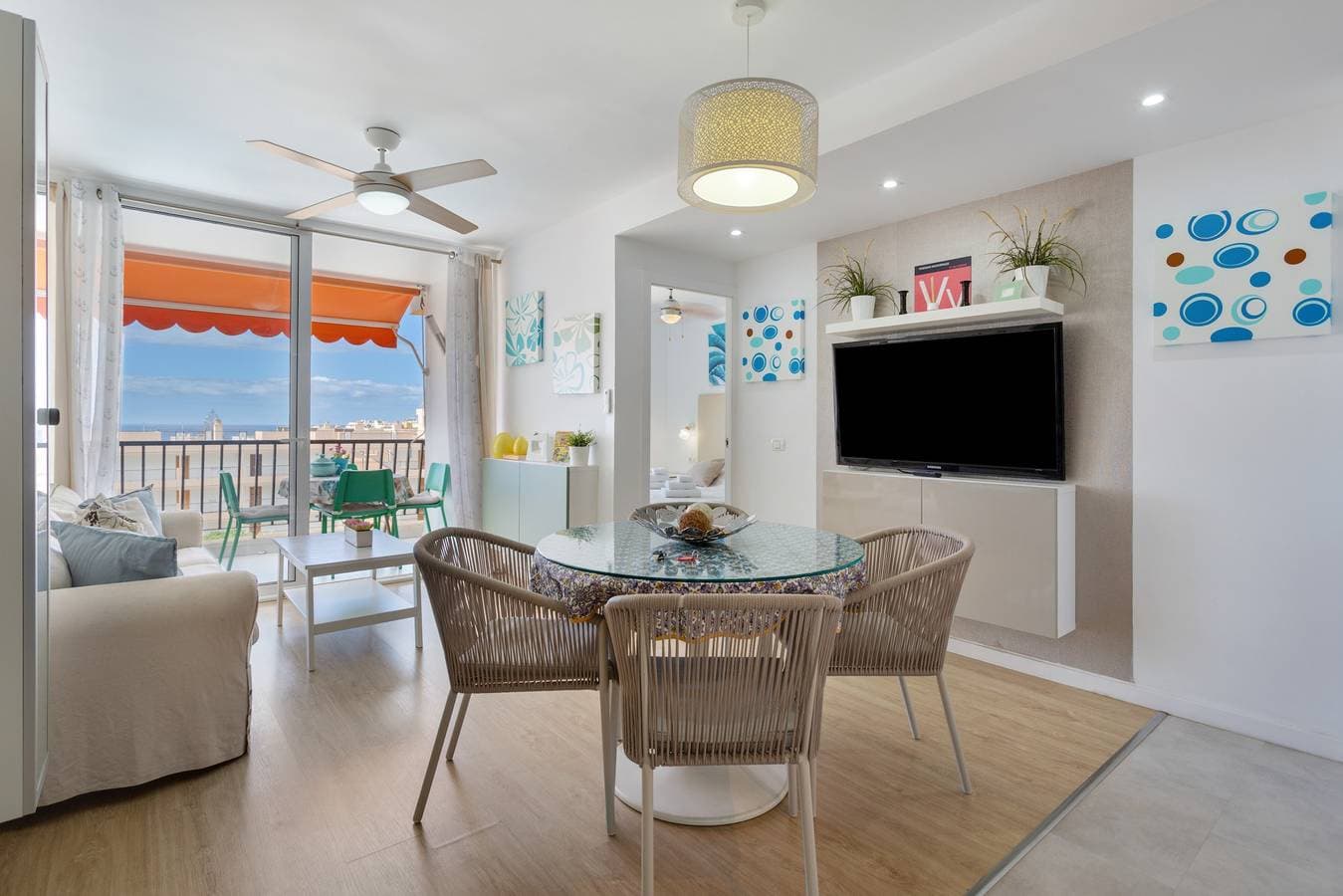Foto 4 von 30: Ferienwohnung 'Lovely Nice Los Cristianos' mit Meerblick, Gemeinschaftspool und WLAN