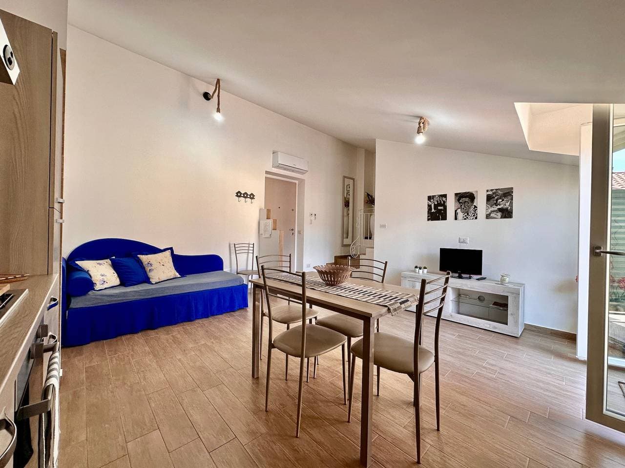 Foto 11 von 29: Ferienwohnung 'Alba E Tramonto' mit Bergblick, Wi-Fi und Klimaanlage