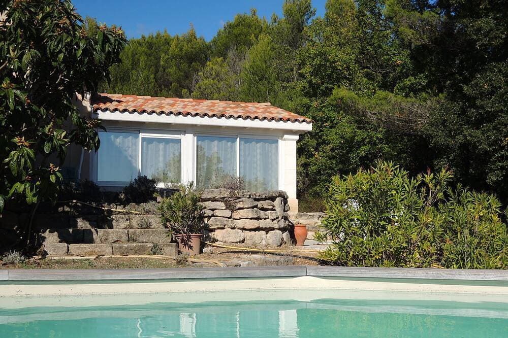 Schönes Ferienhaus mit Pool im Luberon 1