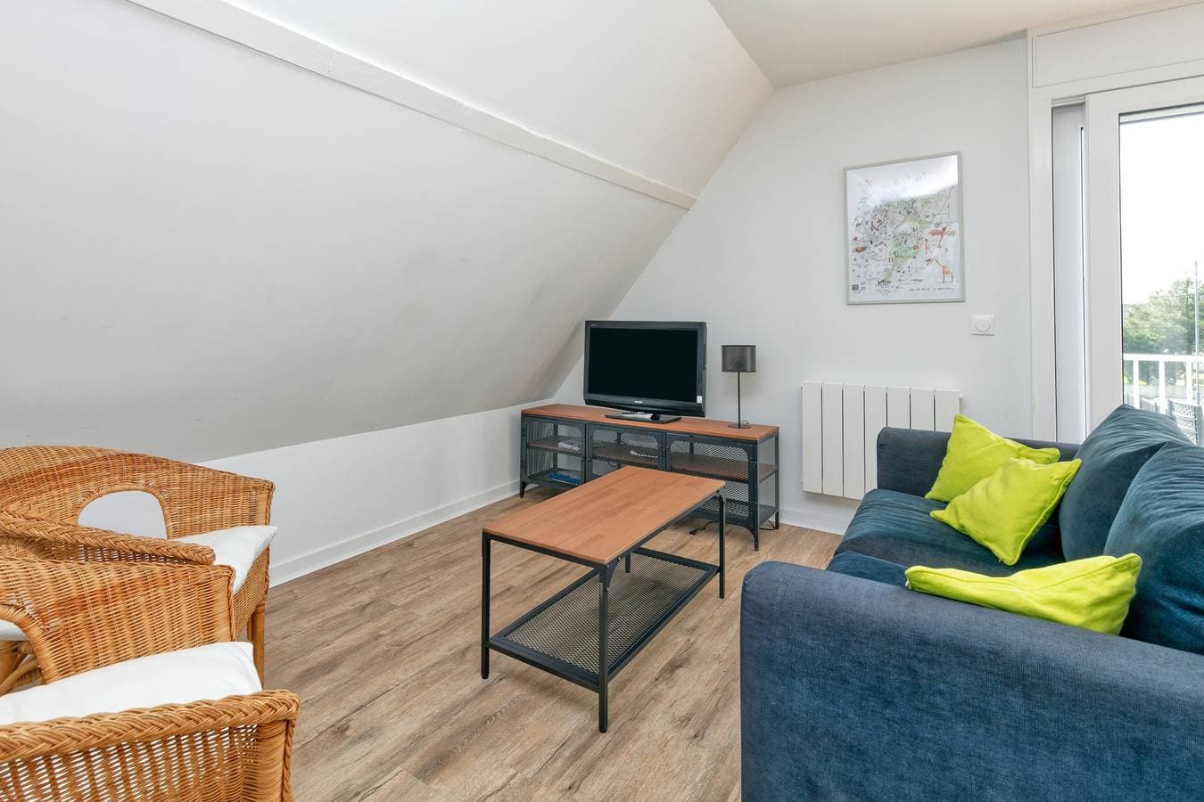 Foto 5 von 23: Ferienwohnung 'Bel Appartement - 2min zum Strand' mit Meerblick und Balkon