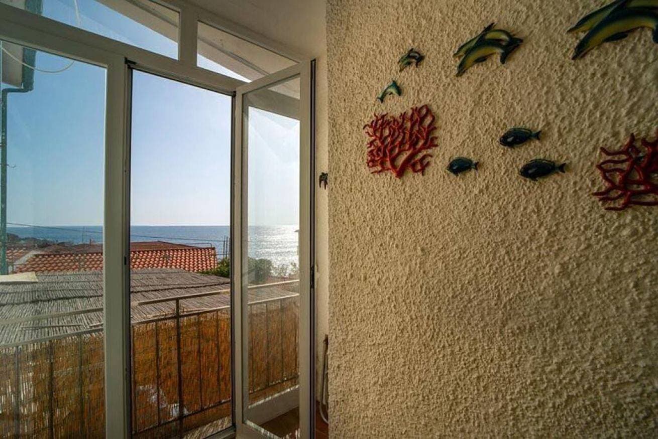 Foto 2 von 18: Pomonte Ferienwohnung mit Meerblick