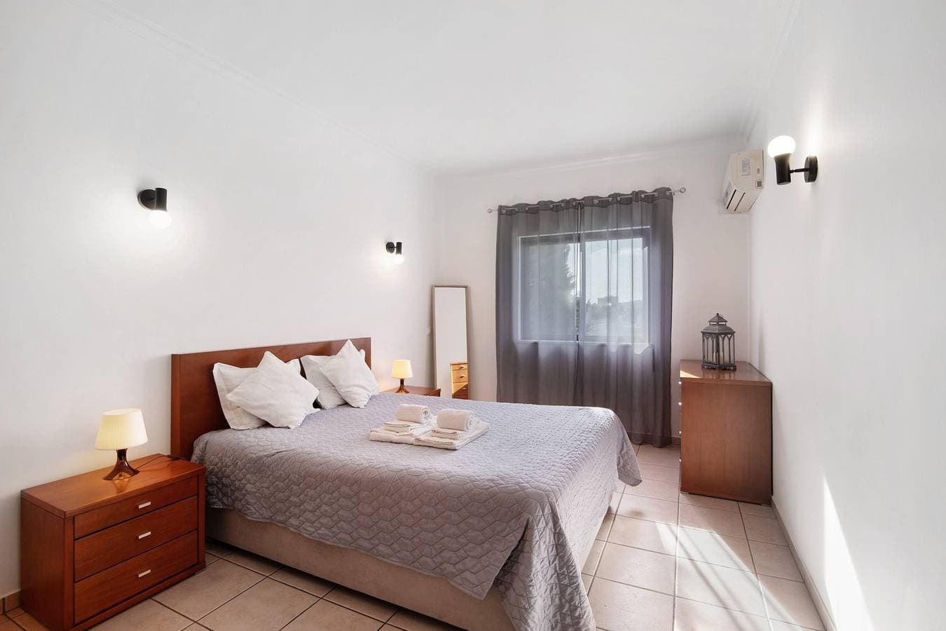 Foto 9 von 24: Apartamento Vista Alegre – Modernes Refugium mit Gemeinschaftspool