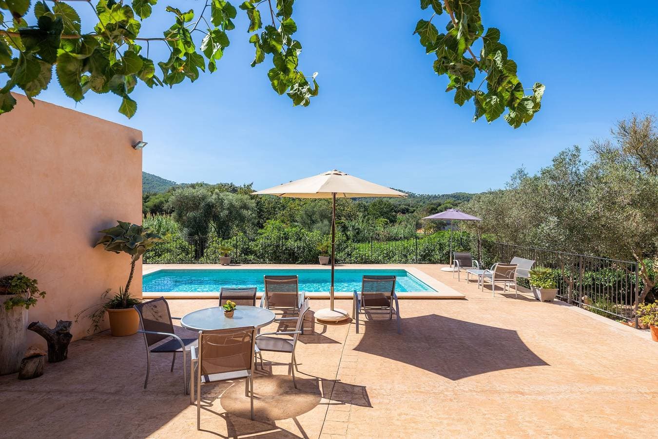 Foto 6 von 36: Antike Finca Es Clonenell mit WLAN, Garten, Terrass und Pool; Parkplätze vorhanden, Haustiere erlaubt