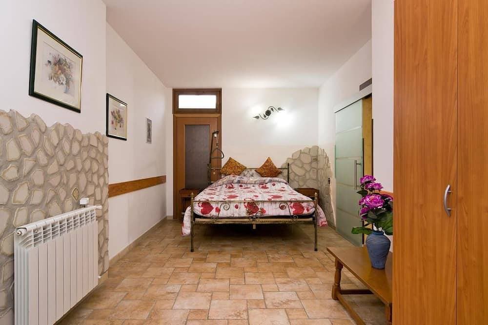Foto 3 von 15: Ferienwohnung Nuraghe auf Olivenhain am Stadtrand,  barrierefrei,  WLAN,