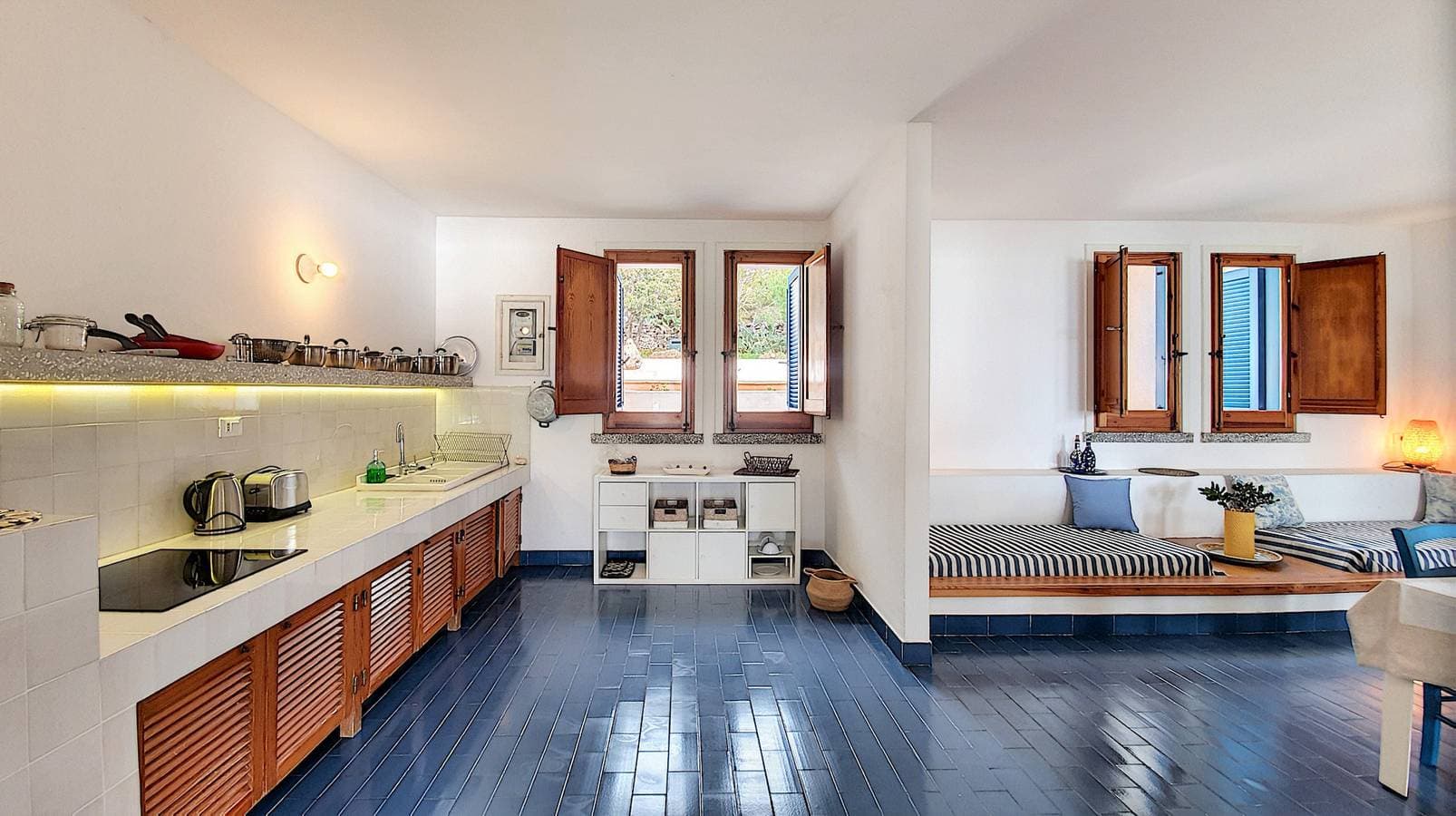 Foto 9 von 28: Traumlage-Ferienhaus, 51 Treppenstufen vom Meer