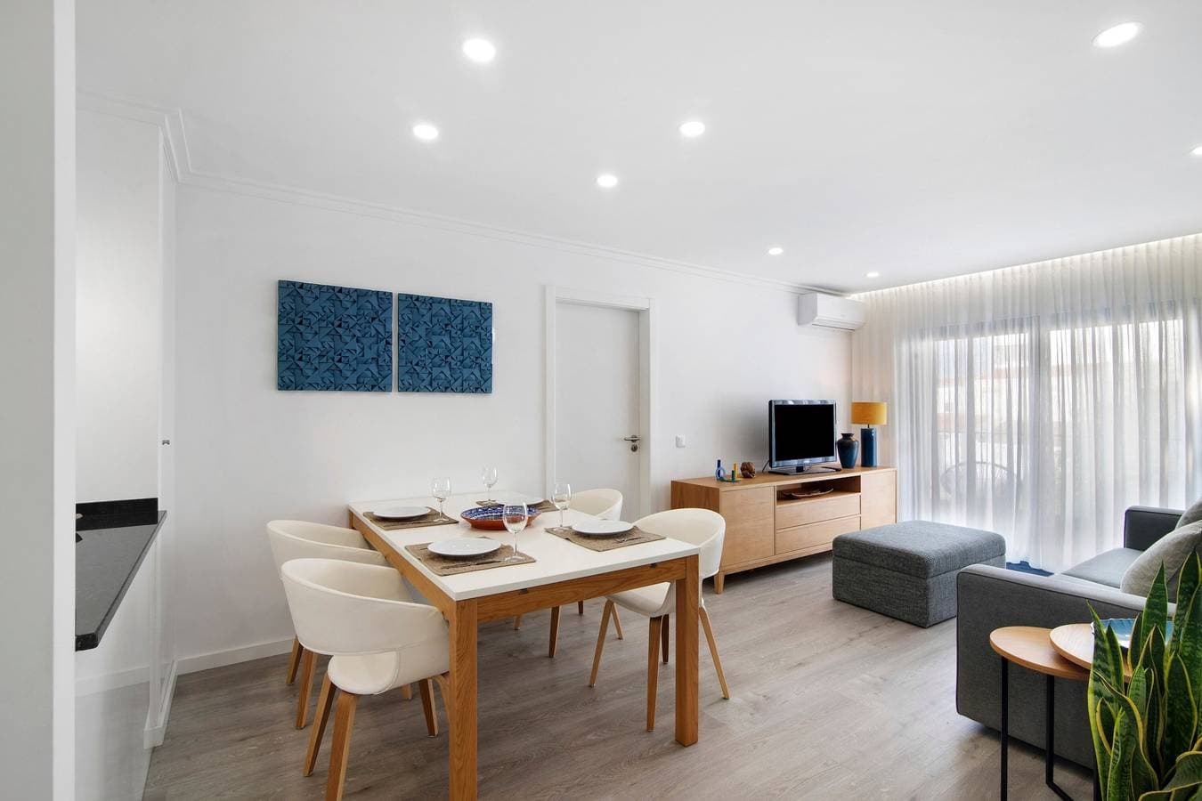 Foto 7 von 30: Ferienwohnung 'Salzige Gezeiten' mit Balkon, WLAN und Klimaanlage