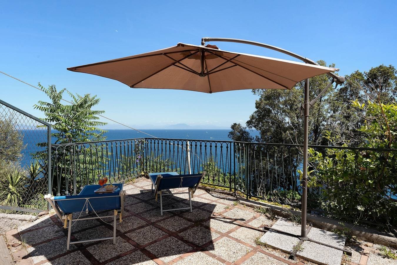 Foto 4 von 28: Ferienwohnung 'Blue Amalfi Coast' mit Meerblick, WLAN und Klimaanlage