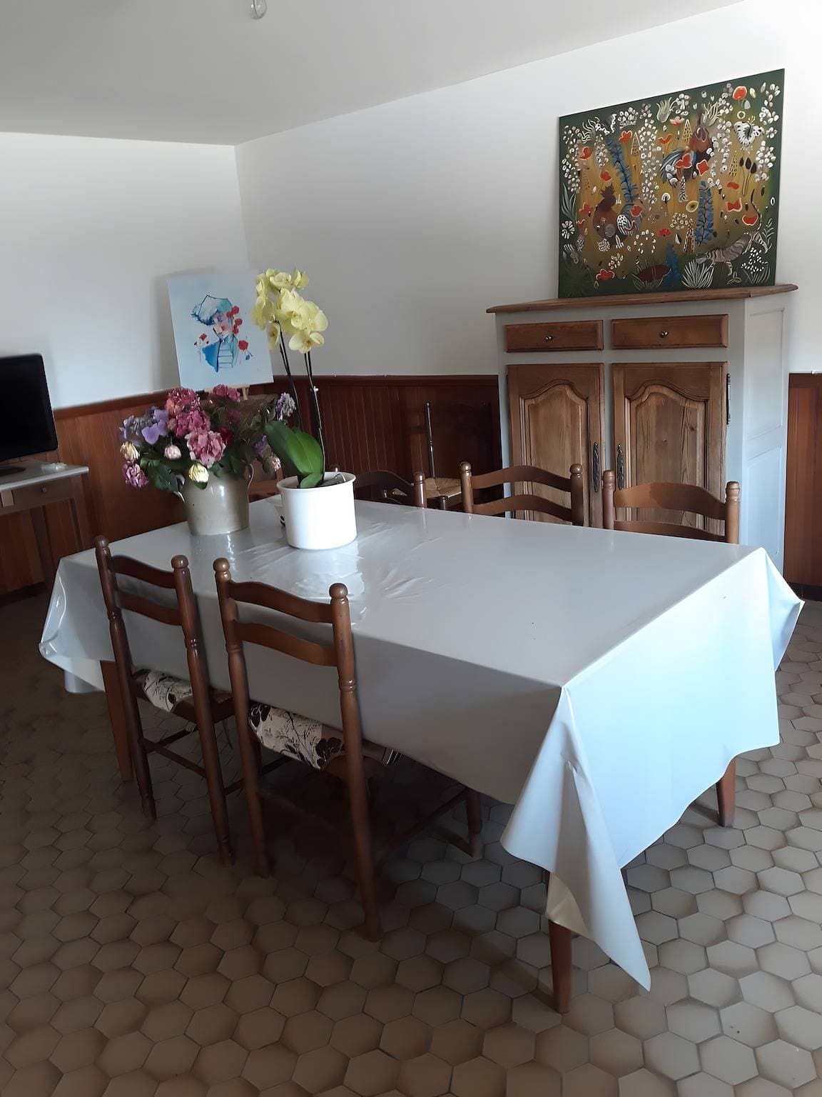Foto 3 von 24: Gästezimmer „La Ferme Du Marronnier“ mit privater Terrasse, Gemeinschaftsgarten und WLAN