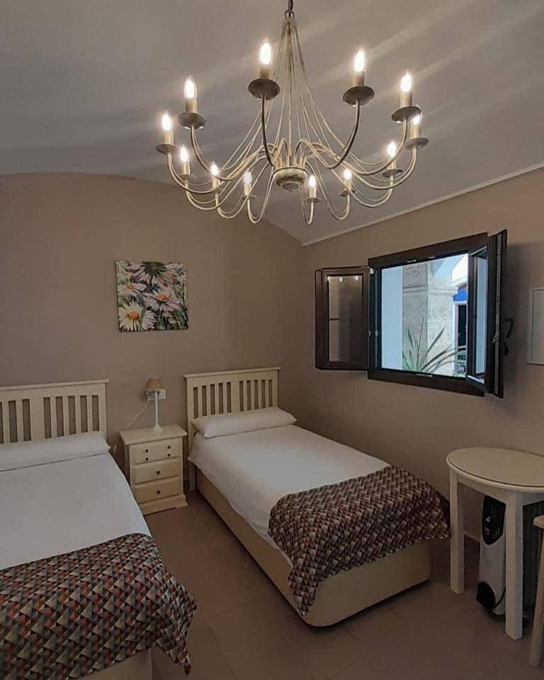 Foto 9 von 10: Standard Double or Twin Room