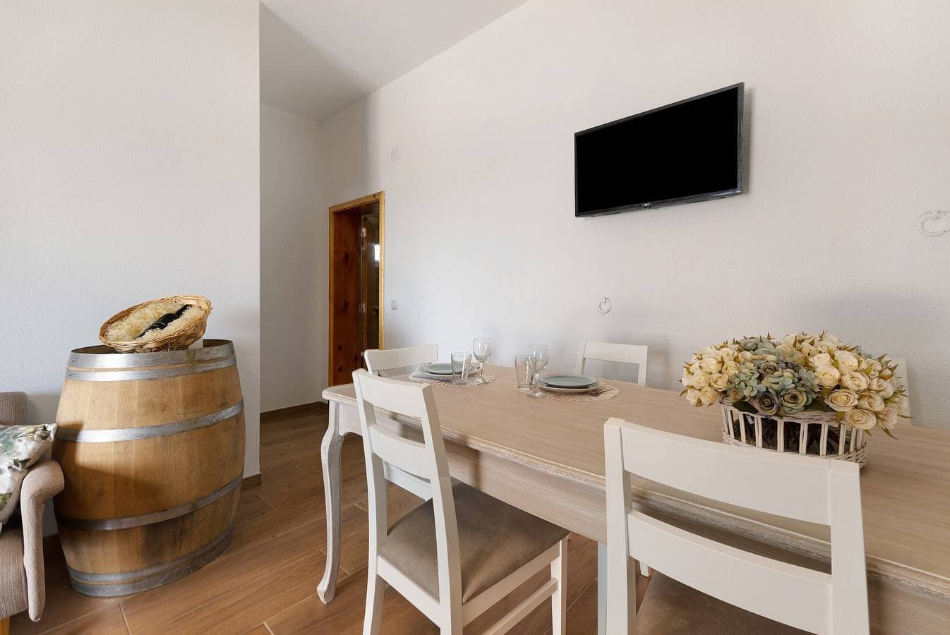 Foto 13 von 23: Casa Arinto – Geräumiges, ruhiges Refugium zwischen Weinbergen mit Lounge & Gemeinschaftspool