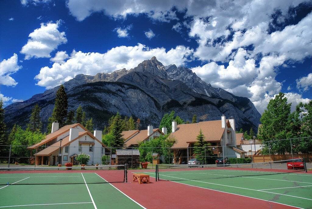 Foto 8 von 26: Rustikales Budget Banff Condo mit Kamin | Zugang zu 2 Whirlpools!