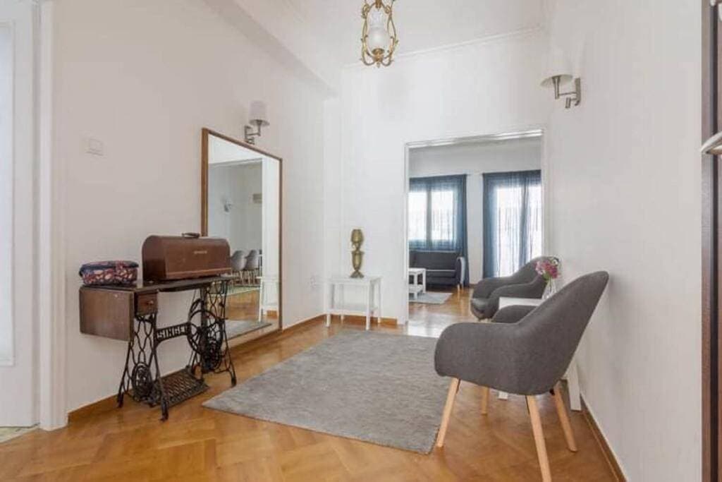 CT family apartment 1
