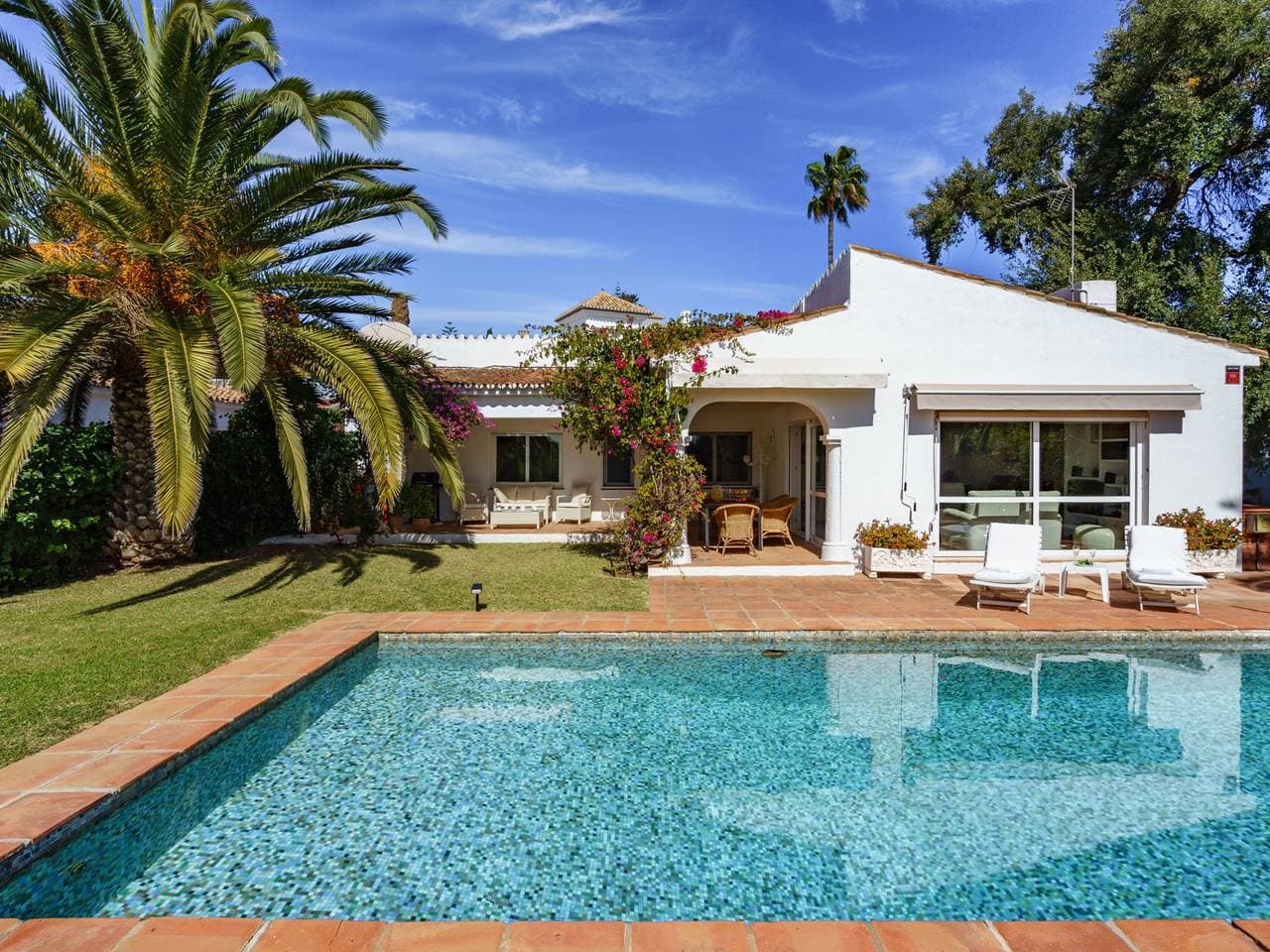 Elviria 13 km von Marbella Centro: Sehr schönes, komfortables Haus Villa Alcornoque 1
