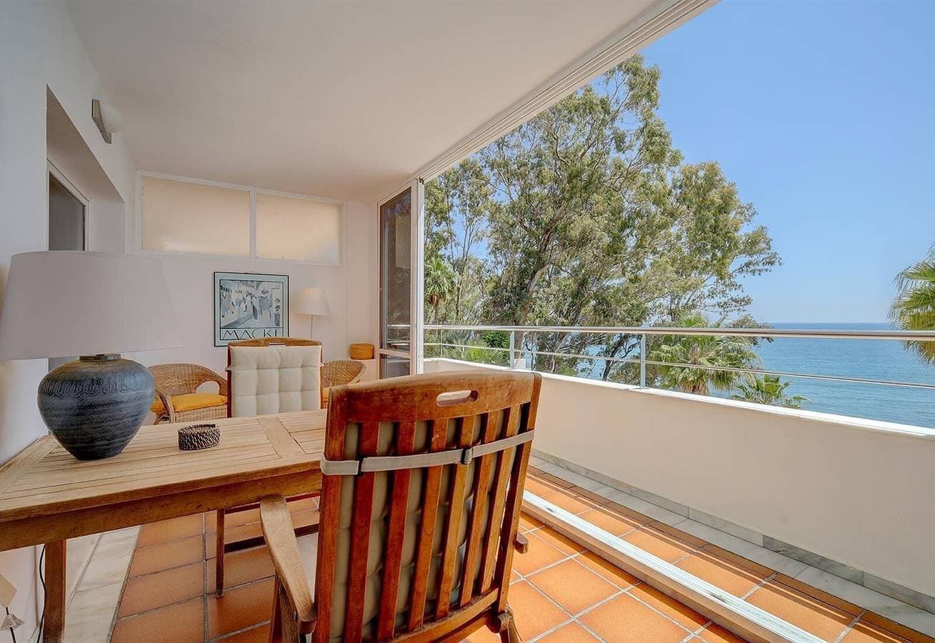 Foto 11 von 13: Ferienwohnung "Boulevard 105" mit Meerblick, Pool, WLAN, A/C, Balkon & Garten