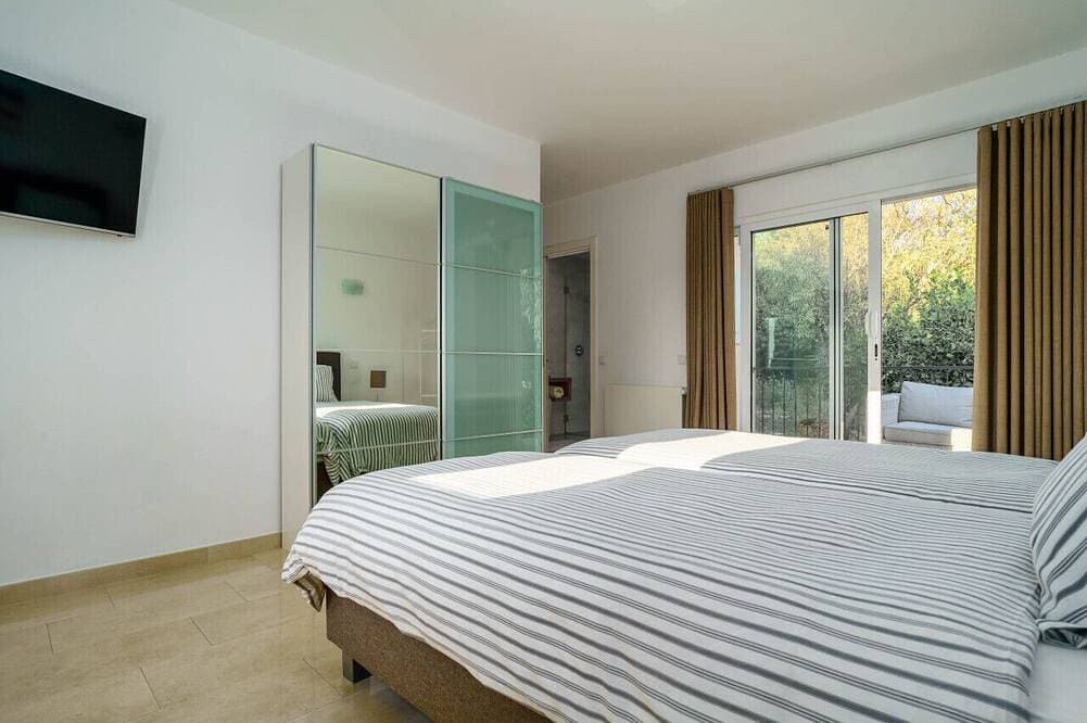Foto 6 von 30: Casa Rosa - Heated Pool & Sea Views