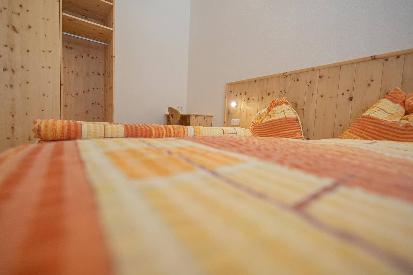 Foto 10 von 23: Gemütliche 'Ferienwohnung Enzian' mit Bergblick, WLAN, Garten & Terrasse