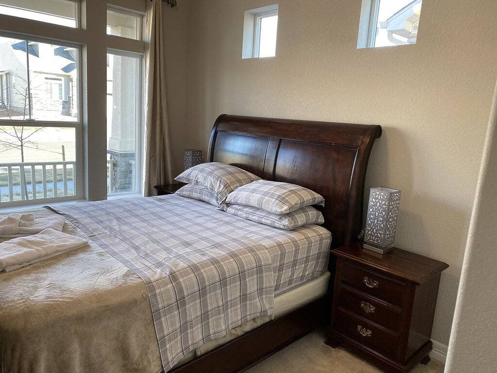 Neues Haus mit drei Schlafzimmern, 2 Badezimmer, Küche und Esszimmer. 1