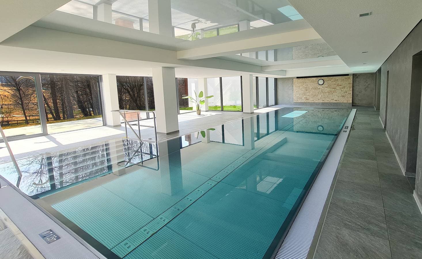 Foto 3 von 28: Kurhotel Schluchsee App. 1301 - Weitblick -mit Indoorpool- Schluchsee, Feldberg