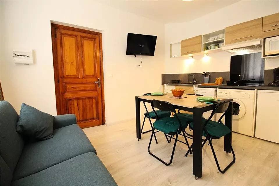 Foto 7 von 12: Grand Studio Luchon For 2 Pers - WIFI