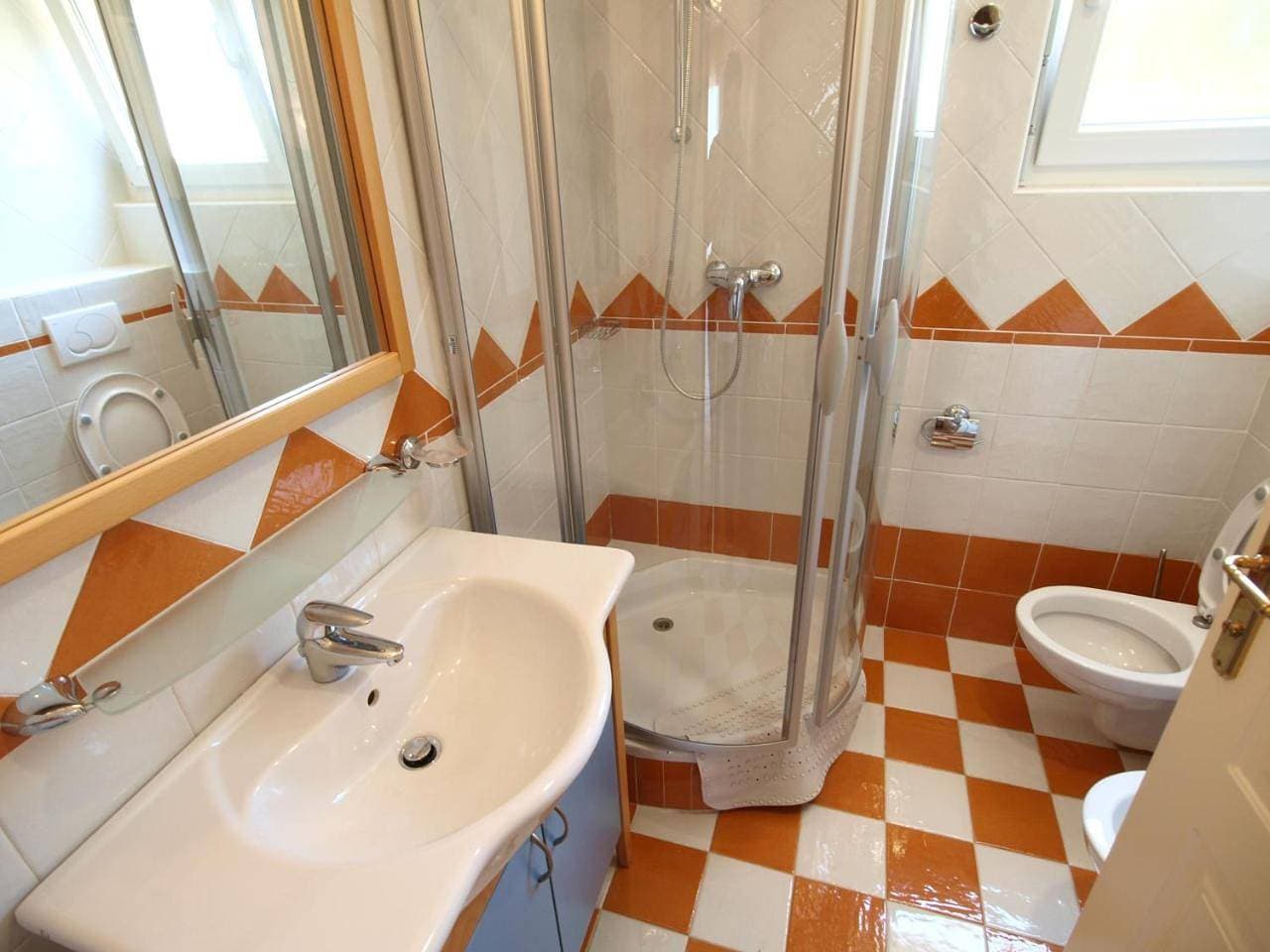 Foto 12 von 23: Three-Bedroom Villa with Private Pool